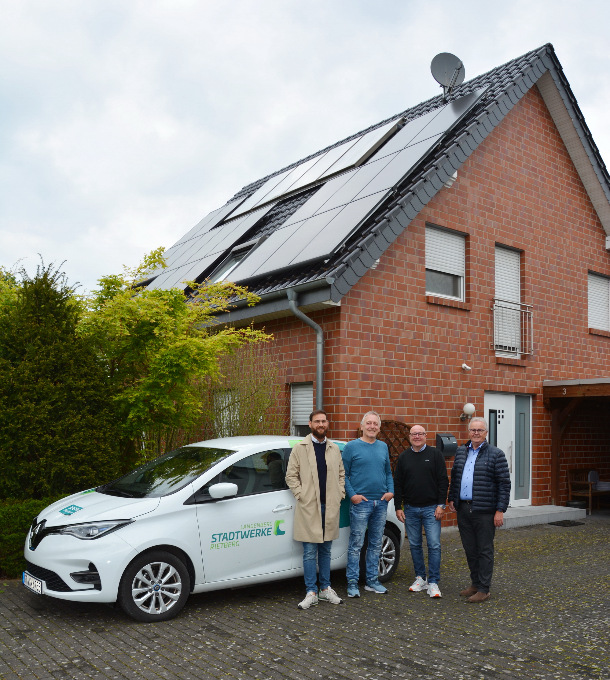 Energiewende - PV-Dachflächenanlage Stadtwerke Rietberg Langenberg
